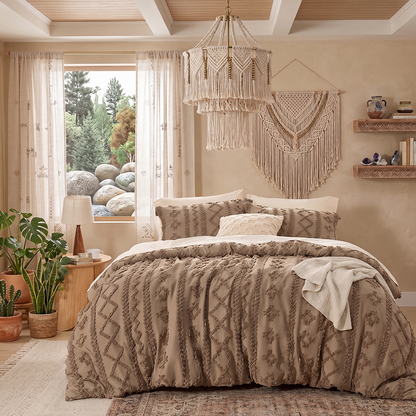 The Willow Tufted Comforter