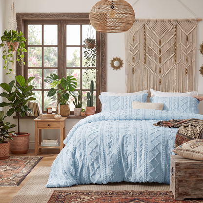 The Willow Tufted Comforter